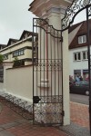 Geschmiedetes Tor für eine Kirche, Abbildung ist Teil eines dreiteiligen Kirchentores
