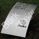 Grabmal - Urnegrab aus Edelstahl im gewölbter Form