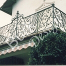 Balkongeländer mit geschmiedeten Historischen Formen